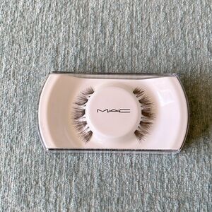 🆕 MAC Cosmetics Lashes # 43 Natural Wispy